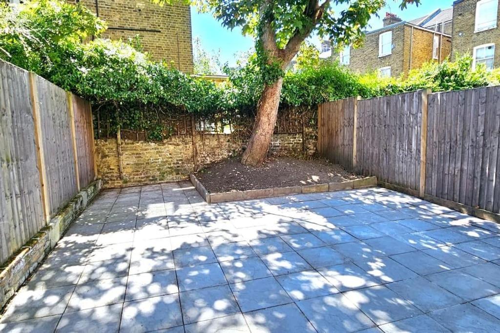Flat In Queens Park London Ngoại thất bức ảnh
